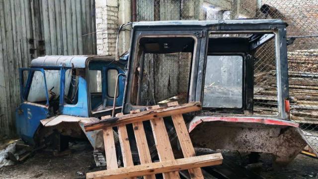 Кабина от трактора МТЗ №3 (Витебская обл., Шумилинский р-н, аг.Слобода, ул. Приозерная, 54)
