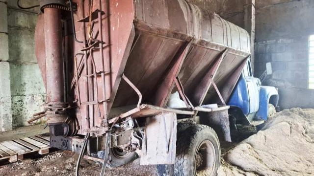 Автомобиль грузовой ЗИЛ-130 ЗСК, 1989 г.в., инв. №011124 (Витебская обл., Глубокский р-н, д.Озерцы, ул. Советская, 25)