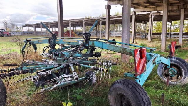 Грабли-валкообразователи ГВБ-6,2, 2018 г.в., инв. №010545 (Витебская обл., Глубокский р-н, д.Озерцы, ул. Советская, 25)