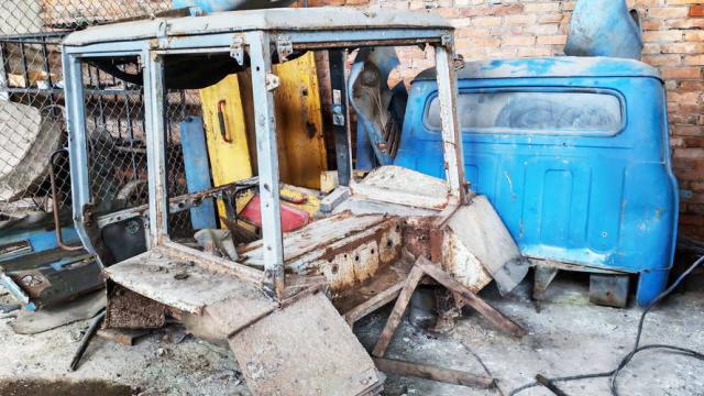 Кабина от трактора МТЗ №4 (Витебская обл., Шумилинский р-н, аг.Слобода, ул. Приозерная, 54)