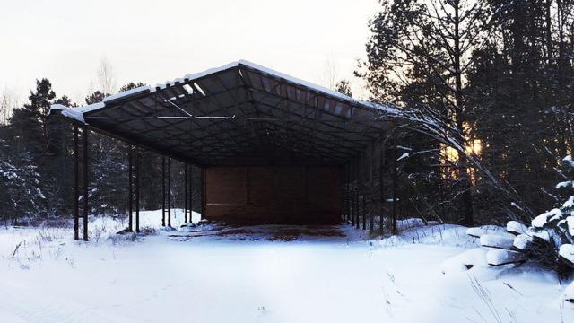 Комплекс имущества мехдвора с административным зданием общей пл. 5200,1 кв.м., благоустройством территории и прочим имуществом (Витебская обл., Браславский р-н, Друевский с/с, 32, вблизи аг.Друя)