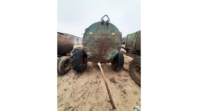 Бочка на колесах 3 куб.м., инв. №5008 (Витебская обл., Браславский р-н, аг.Друя, ул. Браславская, 62)