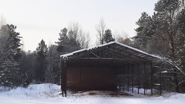 Комплекс имущества мехдвора с административным зданием общей пл. 5200,1 кв.м., благоустройством территории и прочим имуществом (Витебская обл., Браславский р-н, Друевский с/с, 32, вблизи аг.Друя)