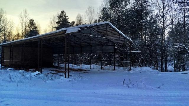 Комплекс имущества мехдвора с административным зданием общей пл. 5200,1 кв.м., благоустройством территории и прочим имуществом (Витебская обл., Браславский р-н, Друевский с/с, 32, вблизи аг.Друя)