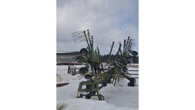 Грабли-валкообразователь ГВБ-6,2, инв. №112 (Витебская обл., Миорский р-н, Заутьевский с/с, аг.Папшули)