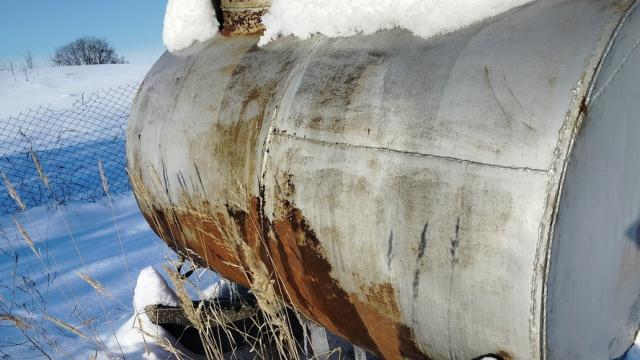 Емкость 2 куб.м., инв. №5027 (Витебская обл., Миорский р-н, Повятский с/с, д.Паташня, ул. Молодёжная, 13)