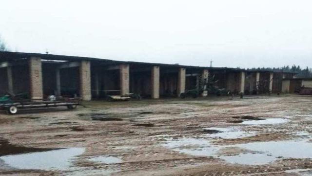 Комплекс имущества (мастерские арочного типа, склады) в аг.Глыбочка с учетом прочего имущества (Витебская обл., Ушачский р-н, аг.Глыбочка, ул. Центральная, 31В)