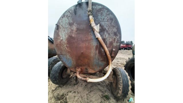 Бочка на колесах 3 куб.м., инв. №5007 (Витебская обл., Браславский р-н, аг.Друя, ул. Браславская, 62)