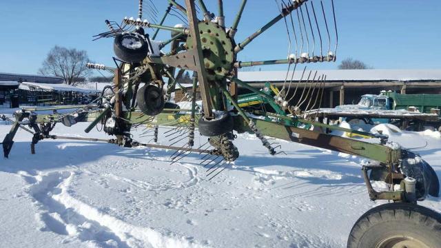 Грабли-валкообразователь ГВБ-6,2, инв. №881 (Витебская обл., Миорский р-н, Повятский с/с, д.Паташня, ул. Молодёжная, 13)