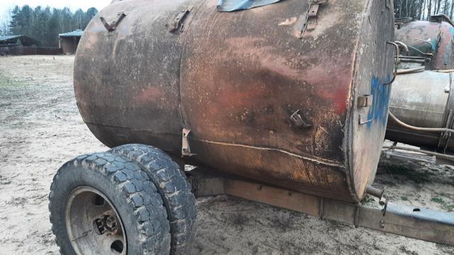 Бочка на колесах 3 куб.м., инв. №5003 (Витебская обл., Браславский р-н, аг.Друя, ул. Браславская, 62)