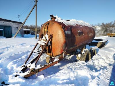 Бочка на колесах 6 куб.м., инв. №5010 (Витебская обл., Миорский р-н, Повятский с/с, д.Паташня, ул. Молодёжная, 13)