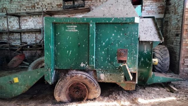 Измельчитель-раздатчик соломы ИРС-180, инв. №5020 (Витебская обл., Миорский р-н, Повятский с/с, д.Паташня, ул. Молодёжная, 13)