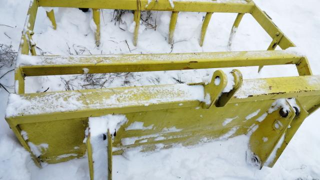 Захват для силоса, инв. №305 (Витебская обл., Миорский р-н, Повятский с/с, д.Паташня, ул. Молодёжная, 13)