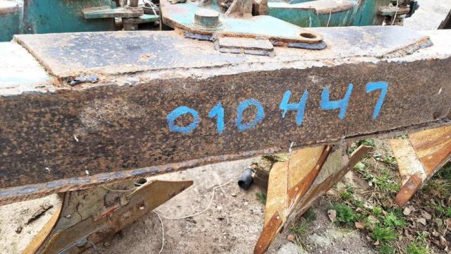 Плуг полунавесной оборотный ППО-8-40К, 2010 г.в., инв. №010447 (Витебская обл., Глубокский р-н, д.Озерцы, ул. Советская, 25)