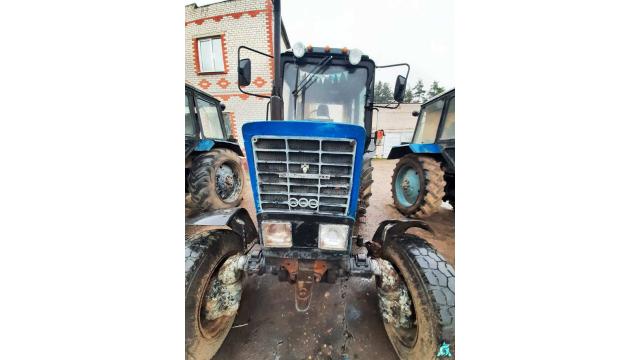 Трактор Беларус-82.1, 2009 г.в., рег. знак 0851 ВВ-2, инв. №942 (Витебская обл., Браславский р-н, аг.Друя, ул. Браславская, 62)