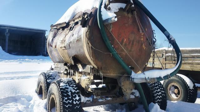 Бочка на колесах 5 куб.м., инв. №703 (Витебская обл., Миорский р-н, Повятский с/с, д.Паташня, ул. Молодёжная, 13)