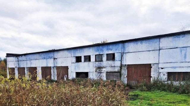 Капитальное строение с инв. №220/C-26755, здание гаража пл. 775,7 кв.м. (Витебская обл., Глубокский р-н, Плисский с/с, 62/2, вблизи аг.Гатовщина)