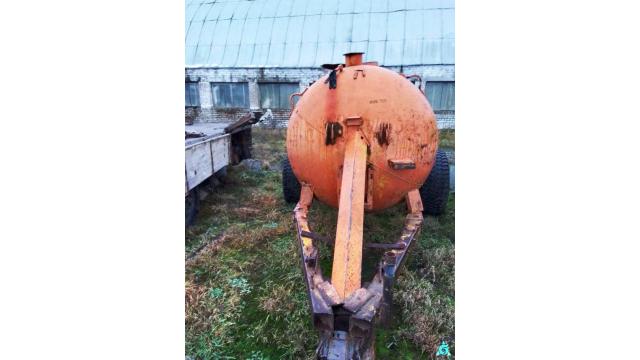 Бочка для возки воды 5 т №1 (Витебская обл., Ушачский р-н, аг.Глыбочка, ул. Центральная, 31В)