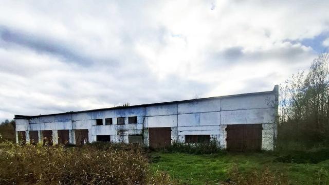 Капитальное строение с инв. №220/C-26755, здание гаража пл. 775,7 кв.м. (Витебская обл., Глубокский р-н, Плисский с/с, 62/2, вблизи аг.Гатовщина)