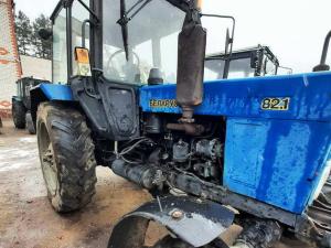 Трактор Беларус-82.1, 2009 г.в., рег. знак 0500 ВВ-2, инв. №941 (Витебская обл., Браславский р-н, аг.Друя, ул. Браславская, 62)