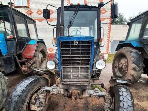 Трактор Беларус-82.1, 2000 г.в., рег. знак 7065 ВВ-2, инв. №1392 (Витебская обл., Браславский р-н, аг.Друя, ул. Браславская, 62)