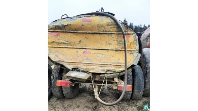 Бочка на колесах 2 куб.м., инв. №5001 (Витебская обл., Браславский р-н, аг.Друя, ул. Браславская, 62)