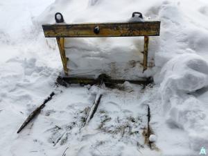 Вилы для рулонов 352С 5200 000, инв. №914 (Витебская обл., Миорский р-н, Повятский с/с, д.Паташня, ул. Молодёжная, 13)