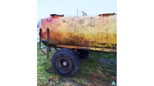 Бочка для возки воды 5 т №3 (Витебская обл., Ушачский р-н, аг.Глыбочка, ул. Центральная, 31В)