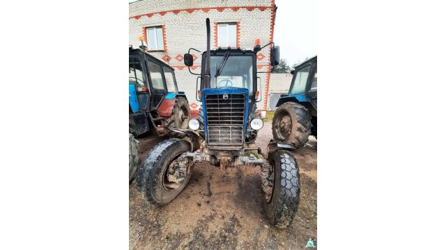 Трактор Беларус-82.1, 2000 г.в., рег. знак 7065 ВВ-2, инв. №1392 (Витебская обл., Браславский р-н, аг.Друя, ул. Браславская, 62)