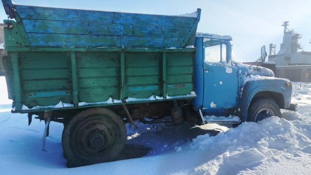 Автомобиль грузовой ЗИЛ 335-021, 1990 г.в. (без постановки на учет), инв. №55 (Витебская обл., Миорский р-н, Повятский с/с, д.Паташня, ул. Молодёжная, 13)