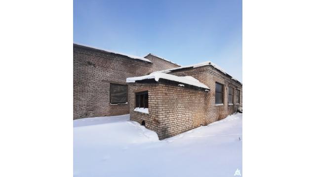 Комплекс имущества мехдвора с административным зданием общей пл. 5200,1 кв.м., благоустройством территории и прочим имуществом (Витебская обл., Браславский р-н, Друевский с/с, 32, вблизи аг.Друя)