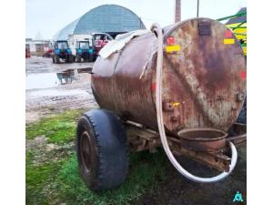 Бочка для возки воды 3 т №2 (Витебская обл., Ушачский р-н, аг.Глыбочка, ул. Центральная, 31В)