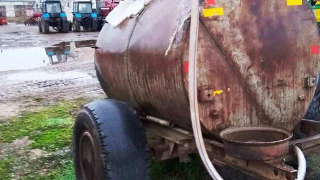 Бочка для возки воды 3 т №2 (Витебская обл., Ушачский р-н, аг.Глыбочка, ул. Центральная, 31В)