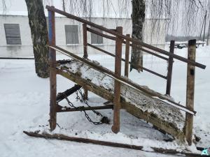 Эстакада для погрузки крупного рогатого скота, инв. №5025 (Витебская обл., Миорский р-н, Повятский с/с, д.Паташня, ул. Молодёжная, 13)