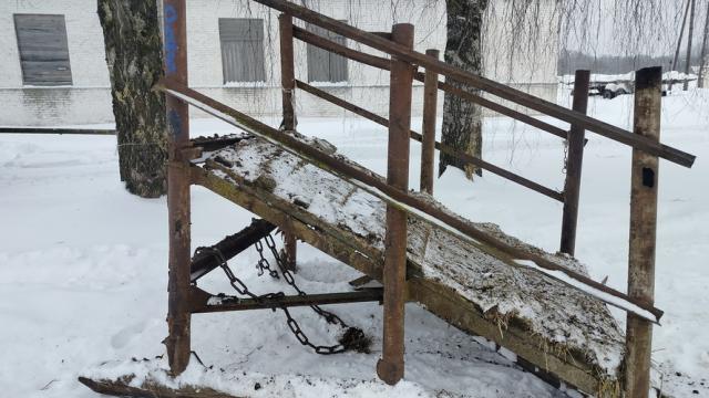 Эстакада для погрузки крупного рогатого скота, инв. №5025 (Витебская обл., Миорский р-н, Повятский с/с, д.Паташня, ул. Молодёжная, 13)