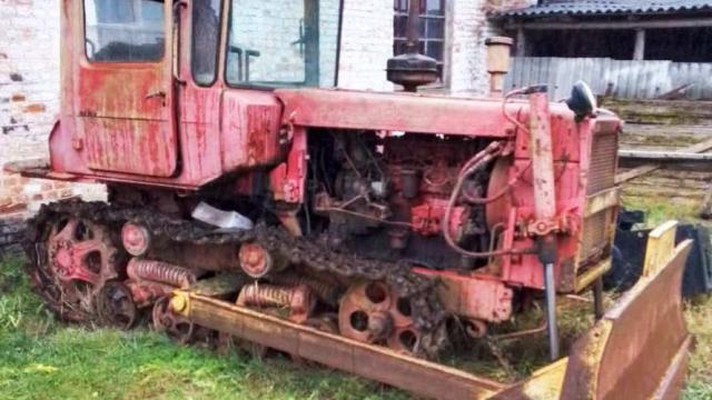 Трактор ДТ-75 РРС 2 с бульдозерной навеской, инв. №1022 (Витебская обл., Ушачский р-н, аг.Глыбочка, ул. Центральная, 31В)