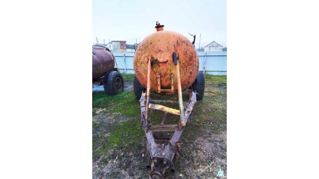 Бочка для возки воды 5 т №2 (Витебская обл., Ушачский р-н, аг.Глыбочка, ул. Центральная, 31В)