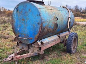 Разбрасыватель ЗЖВ-3,2, 1990 г.в., инв. №010493 (Витебская обл., Глубокский р-н, д.Озерцы, ул. Советская, 25)