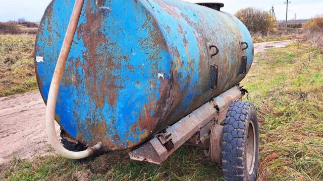 Разбрасыватель ЗЖВ-3,2, 1990 г.в., инв. №010493 (Витебская обл., Глубокский р-н, д.Озерцы, ул. Советская, 25)