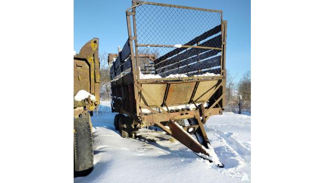 Полуприцеп ПРТ-10 (без постановки на учет), инв. №796 (Витебская обл., Миорский р-н, Повятский с/с, д.Паташня, ул. Молодёжная, 13)