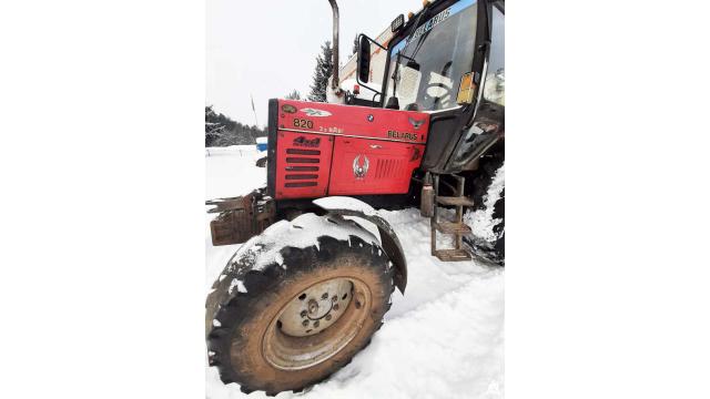Трактор Беларус-820, 2013 г.в., рег. знак 7057 ВВ-2, инв. №1385 (Витебская обл., Браславский р-н, аг.Друя, ул. Браславская, 62)