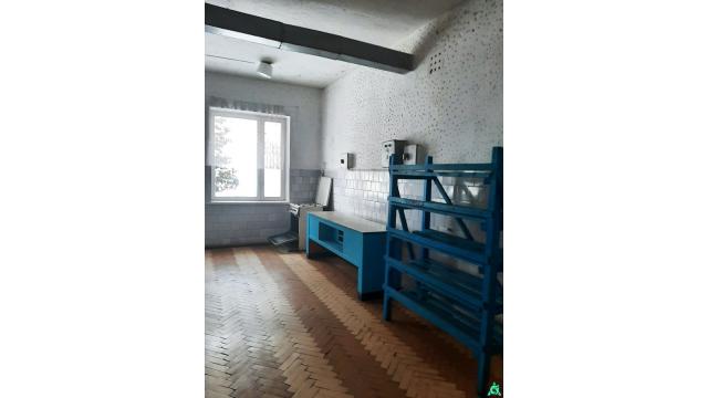 Комплекс имущества мехдвора с административным зданием общей пл. 5200,1 кв.м., благоустройством территории и прочим имуществом (Витебская обл., Браславский р-н, Друевский с/с, 32, вблизи аг.Друя)
