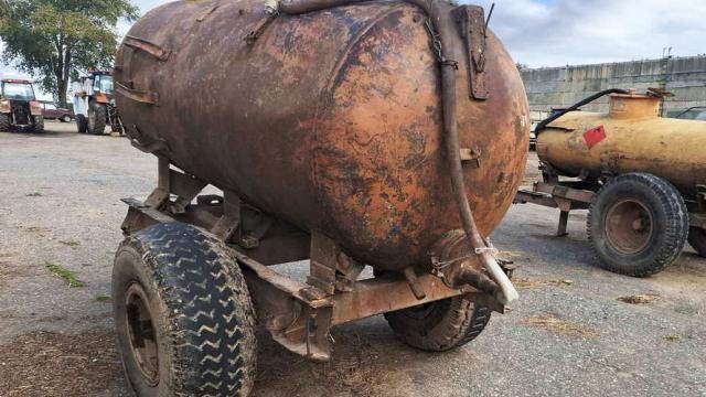 Разбрасыватель ЗЖВ-3,2, 1991 г.в., инв. №010495 (Витебская обл., Глубокский р-н, д.Озерцы, ул. Советская, 25)