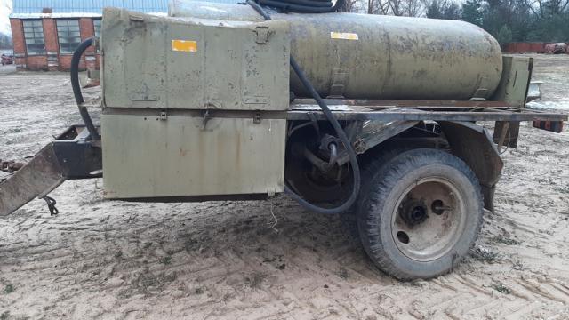 Бочка (бензовоз) на колесах 3 куб.м., инв. №09 (Витебская обл., Браславский р-н, аг.Друя, ул. Браславская, 62)