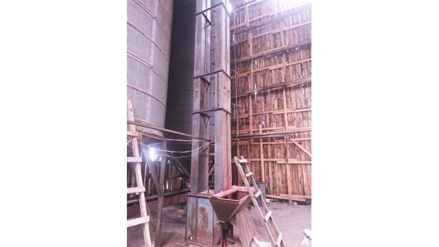 Нория зерновая, инв. №5032 (Витебская обл., Глубокский р-н, д.Озерцы, ул. Советская, 25)