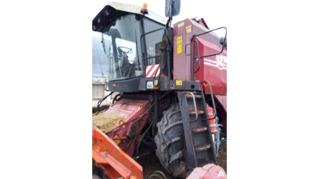 Комбайн зерноуборочный самоходный КЗС-1218*10 «Полесье GS12», 2010 г.в., рег. знак BK-2 8190, инв. №974 (Витебская обл., Ушачский р-н, аг.Глыбочка, ул. Центральная, 31В)