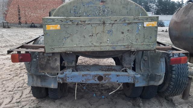 Бочка (бензовоз) на колесах 3 куб.м., инв. №09 (Витебская обл., Браславский р-н, аг.Друя, ул. Браславская, 62)