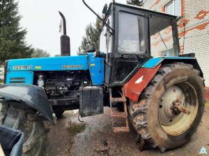 Трактор Беларус-1221 В.2, 2014 г.в., рег. знак 0695 ВМ-2, инв. №25 (Витебская обл., Браславский р-н, аг.Друя, ул. Браславская, 62)