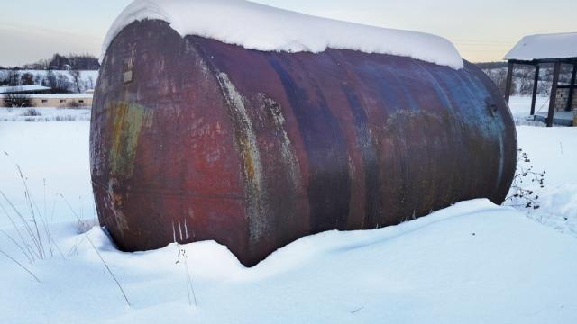 Бочка-склад 25 куб.м., инв. №5030 (Витебская обл., Миорский р-н, Повятский с/с, д.Паташня, ул. Молодёжная, 13)