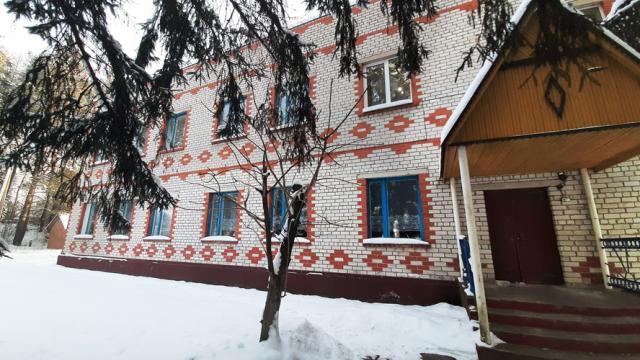 Комплекс имущества мехдвора с административным зданием общей пл. 5200,1 кв.м., благоустройством территории и прочим имуществом (Витебская обл., Браславский р-н, Друевский с/с, 32, вблизи аг.Друя)